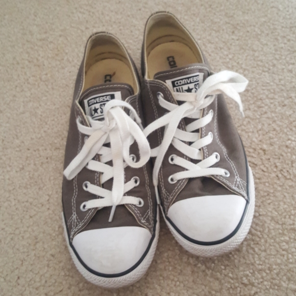 Low Top Grey Converse - Picture 1 of 4